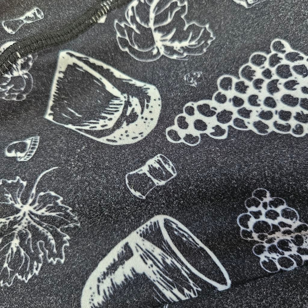 Barker Basic Leggings Wine Grapes Cheese Print OS Black White - Picture 6 of 8